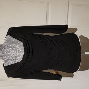 Fashion Bug Women's Black with Front Black Sparkle PullOver Blouse Large New